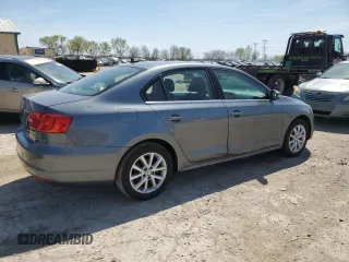 2013 Volkswagen Jetta SE z VIN 3VWDP7AJ8DM352028, wystawiony jako Copart lot #53182505 z przebiegiem 226 944 mil mil oraz Czysty tytuł • Clean title. Historia ofert i sprzedaży dostępna na DreamBid. Obrazek 3.