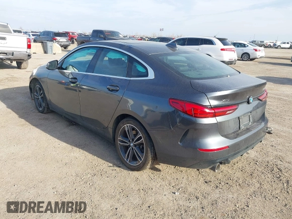 2021 BMW 2 Series 228i xDrive z VIN WBA73AK00M7H55428, wystawiony jako IAAI lot #41441756 z przebiegiem 65 763 mil mil oraz . Historia ofert i sprzedaży dostępna na DreamBid. Obrazek 3.