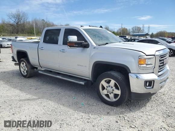 2015 GMC Sierra 2500HD SLT z VIN 1GT12ZE83FF658371, wystawiony jako Copart lot #50228565 z przebiegiem 126 077 mil mil oraz Szkoda całkowita • Salvage title. Historia ofert i sprzedaży dostępna na DreamBid. Obrazek 4.