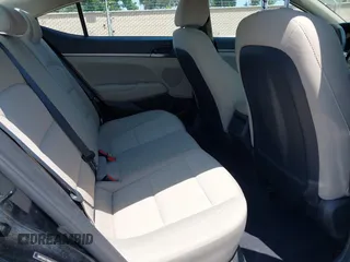 2017 Hyundai Elantra Limited z VIN 5NPD84LF8HH177251, wystawiony jako IAAI lot #42444208 z przebiegiem 145 632 mil mil oraz . Historia ofert i sprzedaży dostępna na DreamBid. Obrazek 8.