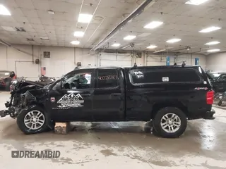 2017 Chevrolet Silverado 1500 Custom with VIN 1GCVKPEC2HZ331214, listed as a IAAI auction lot 40228283 with 132,407 mi miles. Bid and sale history available at carsss.com. Image 14.