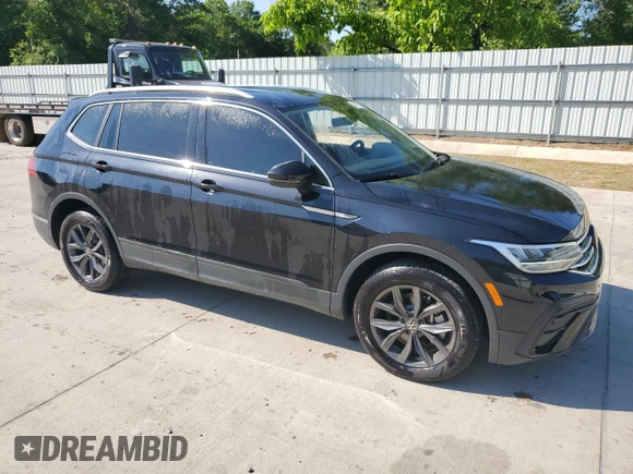 2023 Volkswagen Tiguan SE z VIN 3VV3B7AX9PM134218, wystawiony jako Copart lot #54731705 z przebiegiem 9 460 mil mil oraz Szkoda całkowita • Salvage title. Historia ofert i sprzedaży dostępna na DreamBid. Obrazek 4.