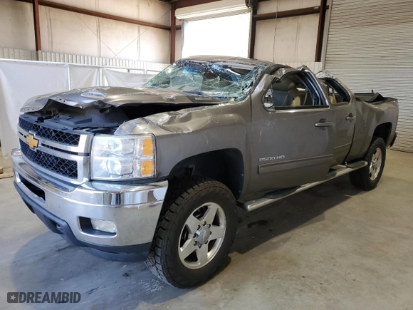 2013 Chevrolet Silverado 2500HD LTZ with VIN 1GC1KYE83DF190083, listed as a Copart auction lot 48396135 with 153,711 mi miles and Salvage Title. Bid and sale history available at carsss.com. Image 1.