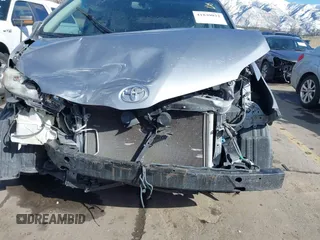 2012 Toyota Sienna LE AAS with VIN 5TDKK3DC1CS264239, listed as a IAAI auction lot 41839022 with 221,769 mi miles. Bid and sale history available at carsss.com. Image 6.