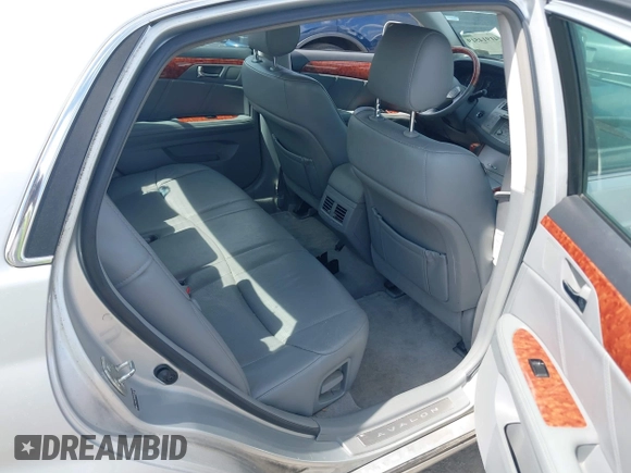 2005 Toyota Avalon XL with VIN 4T1BK36BX5U051434, listed as a IAAI auction lot 41914519 with 300,232 mi miles and . Bid and sale history available at DreamBid. Image 8.