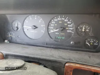 1998 Jeep Grand Cherokee Laredo with VIN 1J4GZ58S7WC105854, listed as a Copart auction lot 82321254 with 178,072 mi miles and Salvage Title. Bid and sale history available at carsss.com. Image 9.
