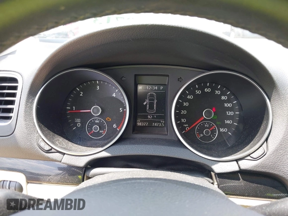 2013 Volkswagen Jetta TDI w/Sunroof & Nav with VIN 3VWPL7AJ3DM685584, listed as a IAAI auction lot 42650713 with 98,377 mi miles and . Bid and sale history available at DreamBid. Image 7.