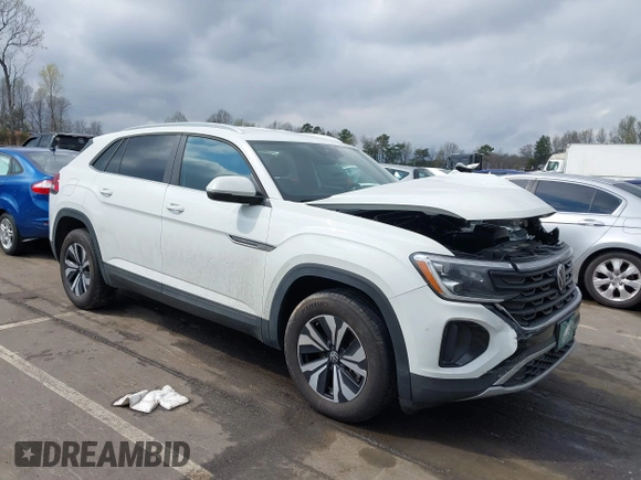 2024 Volkswagen Atlas SE with VIN 1V2LE2CA5RC243036, listed as a IAAI auction lot 41860475 with 7,766 mi miles and . Bid and sale history available at DreamBid. Image 1.