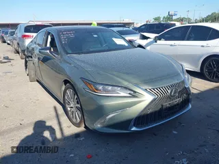 2019 Lexus ES 350 with VIN 58ABZ1B18KU016098, listed as a IAAI auction lot 41957596 with 49,995 mi miles and . Bid and sale history available at DreamBid. Image 1.