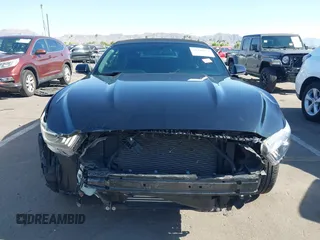 2017 Ford Mustang EcoBoost Premium z VIN 1FATP8UH9H5266676, wystawiony jako IAAI lot #42498829 z przebiegiem 24 255 mil mil oraz . Historia ofert i sprzedaży dostępna na DreamBid. Obrazek 6.