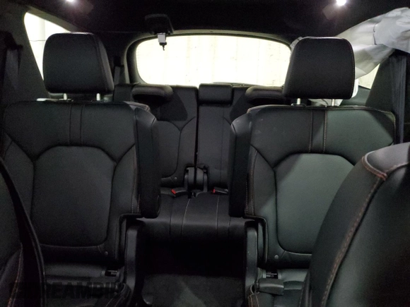 2024 Honda Pilot TrailSport with VIN 5FNYG1H69RB026415, listed as a Copart auction lot 71098474 with 0 mi miles and Salvage Title. Bid and sale history available at carsss.com. Image 10.
