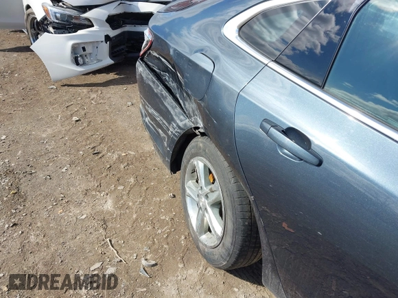 2020 Chevrolet Malibu LS with VIN 1G1ZC5ST2LF106625, listed as a IAAI auction lot 41924645 with 88,066 mi miles and . Bid and sale history available at DreamBid. Image 18.