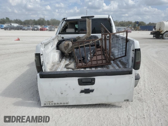 2007 Chevrolet Silverado 1500 1LT with VIN 2GCEC13J071559229, listed as a Copart auction lot 44934385 with 219,543 mi miles and Salvage Title. Bid and sale history available at DreamBid. Image 6.