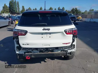 2020 Jeep Compass Trailhawk with VIN 3C4NJDDB4LT144129, listed as a IAAI auction lot 42582688 with 67,112 mi miles and . Bid and sale history available at DreamBid. Image 17.