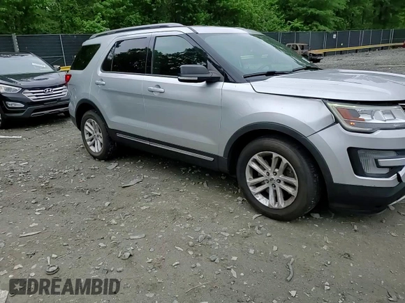 2017 Ford Explorer XLT with VIN 1FM5K7D81HGE13097, listed as a Copart auction lot 55858215 with 98,032 mi miles and Salvage title. Bid and sale history available at DreamBid. Image 14.