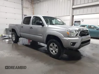 2014 Toyota Tacoma with VIN 3TMMU4FN2EM064044, listed as a IAAI auction lot 42193622 with 53,896 mi miles and . Bid and sale history available at DreamBid. Image 1.
