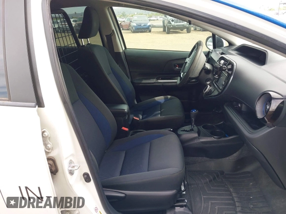 2018 Toyota Prius One with VIN JTDKDTB32J1600004, listed as a IAAI auction lot 42030186 with 61,568 mi miles and . Bid and sale history available at DreamBid. Image 5.