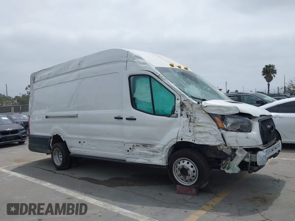 2022 Ford Transit Cargo with VIN 1FTBF4XG3NKA44975, listed as a IAAI auction lot 42161004 with 40,682 mi miles and . Bid and sale history available at DreamBid. Image 13.