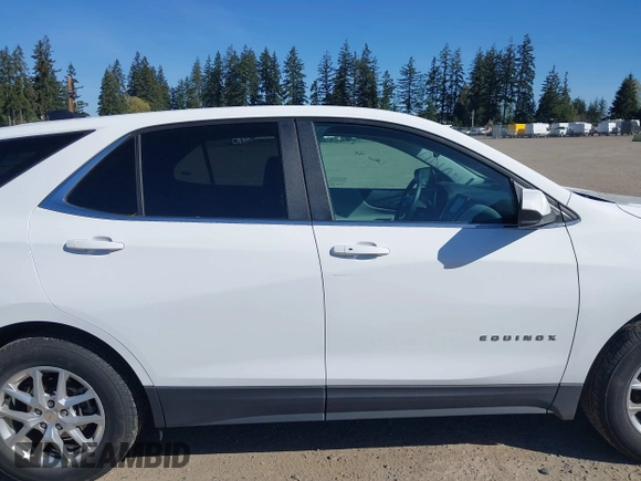 2024 Chevrolet Equinox LT with VIN 3GNAXUEG0RL228651, listed as a IAAI auction lot 42072853 with 20,258 mi miles. Bid and sale history available at carsss.com. Image 13.