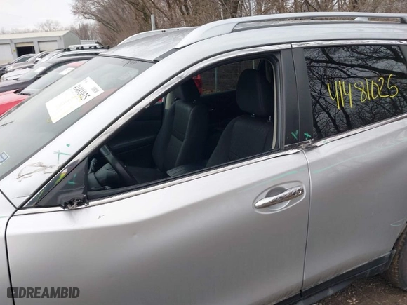 2018 Nissan Rogue SV with VIN KNMAT2MT7JP589147, listed as a IAAI auction lot 41481025 with 112894 miles. Bid and sale history available at carsss.com. Image 18.