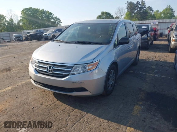 2013 Honda Odyssey EX-L with VIN 5FNRL5H6XDB084016, listed as a IAAI auction lot 42044300 with 156,296 mi miles and . Bid and sale history available at carsss.com. Image 19.