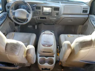 2002 Ford Excursion Limited with VIN 1FMNU43S32EC53880, listed as a Copart auction lot 79093813 with 181,635 mi miles and Clean title. Bid and sale history available at DreamBid. Image 8.
