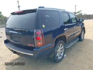 2007 GMC Yukon Denali z VIN 1GKFK63847J313456, wystawiony jako IAAI lot #42360981 z przebiegiem 179 670 mil mil oraz . Historia ofert i sprzedaży dostępna na DreamBid. Obrazek 4.