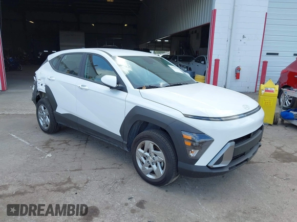 2025 Hyundai Kona SE with VIN KM8HACAB7SU222737, listed as a IAAI auction lot 42113828 with 1 mi miles. Bid and sale history available at carsss.com. Image 1.