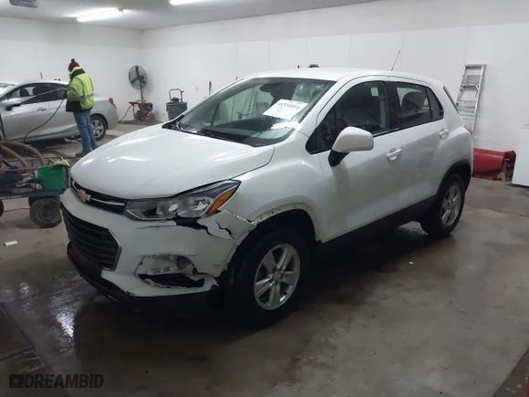 2018 Chevrolet Trax LS with VIN KL7CJNSB1JB694710, listed as a IAAI auction lot 41551014 with 126,006 mi miles. Bid and sale history available at carsss.com. Image 19.