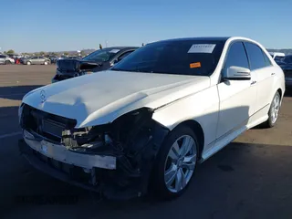 2013 Mercedes-Benz E-Class E 350 Luxury BlueTEC with VIN WDDHF2EB5DA675484, listed as a IAAI auction lot 41522495 with 99,618 mi miles. Bid and sale history available at carsss.com. Image 6.