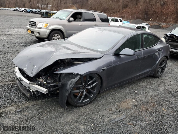 2022 Tesla Model S with VIN 5YJSA1E53NF477983, listed as a Copart auction lot 49285725 with 44,274 mi miles and Clean Title. Bid and sale history available at carsss.com. Image 1.
