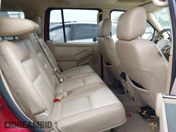 2006 Ford Explorer XLT z VIN 1FMEU73E46UB59076, wystawiony jako IAAI lot #42440539 z przebiegiem 166 077 mil mil oraz . Historia ofert i sprzedaży dostępna na DreamBid. Obrazek 8.