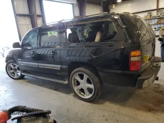 2000 Chevrolet Suburban LT with VIN 3GNEC16TXYG110718, listed as a Copart auction lot 74734314 with 208,488 mi miles and Salvage Title. Bid and sale history available at carsss.com. Image 2.