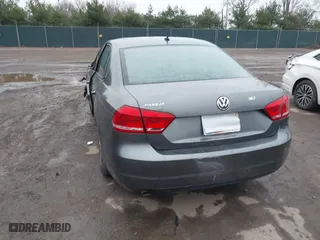 2012 Volkswagen Passat S w/Appearance with VIN 1VWAH7A34CC029189, listed as a IAAI auction lot 41110389 with 162,406 mi miles. Bid and sale history available at carsss.com. Image 3.