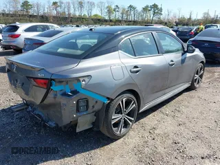 2020 Nissan Sentra SR z VIN 3N1AB8DVXLY262821, wystawiony jako IAAI lot #42085696 z przebiegiem 102 191 mil mil oraz . Historia ofert i sprzedaży dostępna na DreamBid. Obrazek 4.