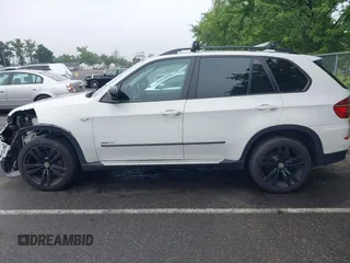 2012 BMW X5 35i с VIN 5UXZV4C5XCL765368, выставлен на аукционе IAAI как лот 42526136 с пробегом 165 365 миль миль и . История ставок и продаж доступна на DreamBid. Изображение 14.