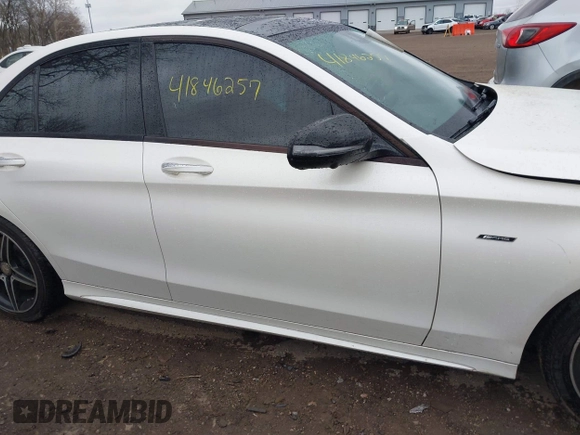 2016 Mercedes-Benz C 450 AMG with VIN 55SWF6EB9GU138684, listed as a IAAI auction lot 41846257 with 121,617 mi miles and . Bid and sale history available at carsss.com. Image 13.