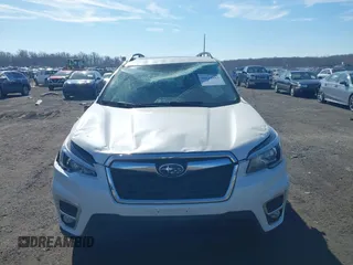 2020 Subaru Forester Limited with VIN JF2SKAUC8LH410579, listed as a IAAI auction lot 41644482 with 68,153 mi miles. Bid and sale history available at carsss.com. Image 12.