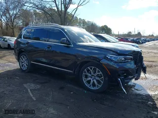 2021 BMW X7 xDrive40i with VIN 5UXCW2C05M9G56541, listed as a IAAI auction lot 41581839 with 1 mi miles. Bid and sale history available at carsss.com. Image 13.