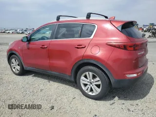2018 Kia Sportage LX z VIN KNDPMCACXJ7327057, wystawiony jako Copart lot #57280695 z przebiegiem 157 460 mil mil oraz Czysty tytuł • Clean title. Historia ofert i sprzedaży dostępna na DreamBid. Obrazek 2.