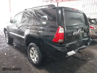 2007 Toyota 4Runner SR5 with VIN JTEBU14R178084851, listed as a IAAI auction lot 41930578 with 226,430 mi miles. Bid and sale history available at carsss.com. Image 3.