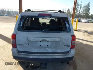 2015 Jeep Patriot Limited with VIN 1C4NJRCB9FD177233, listed as a IAAI auction lot 41443612 with 149,096 mi miles and . Bid and sale history available at DreamBid. Image 17.