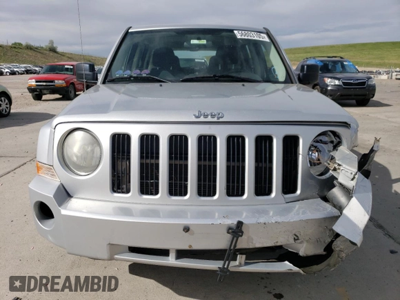 2010 Jeep Patriot Sport z VIN 1J4NT2GB4AD523378, wystawiony jako Copart lot #57088185 z przebiegiem 119 937 mil mil oraz Szkoda całkowita • Salvage title. Historia ofert i sprzedaży dostępna na DreamBid. Obrazek 5.