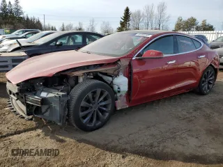 2018 Tesla Model S 75D z VIN 5YJSA1E2XJF276565, wystawiony jako Copart lot #48168265 z przebiegiem 117 942 mil mil oraz Szkoda całkowita • Salvage title. Historia ofert i sprzedaży dostępna na DreamBid. Obrazek 1.