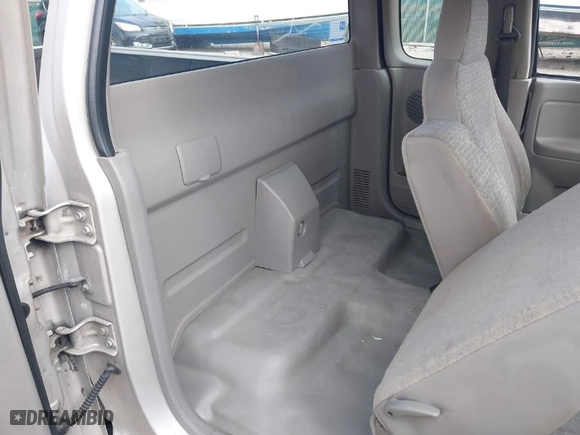 2008 Chevrolet Colorado Work Truck with VIN 1GCCS199088121980, listed as a IAAI auction lot 42062256 with 104,882 mi miles. Bid and sale history available at carsss.com. Image 8.