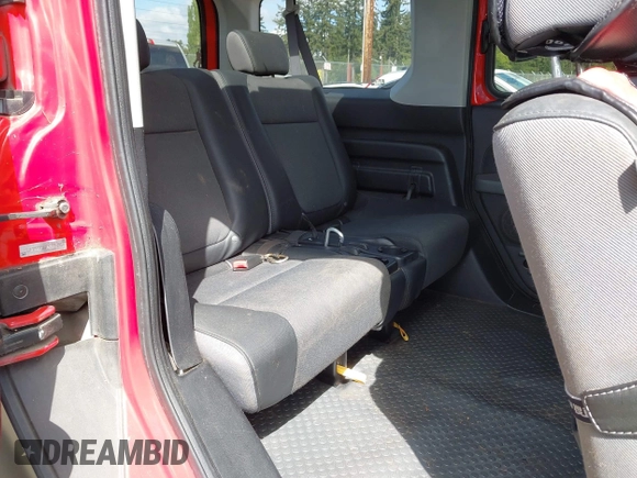 2005 Honda Element EX with VIN 5J6YH286X5L030624, listed as a IAAI auction lot 42135065 with 170,818 mi miles and . Bid and sale history available at DreamBid. Image 8.
