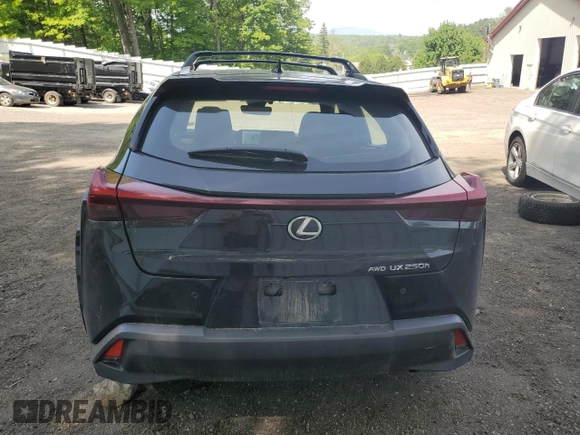 2024 Lexus UX 250h Premium z VIN JTHP9JBHXR2074961, wystawiony jako Copart lot #59655015 z przebiegiem 8 340 mil mil oraz Szkoda całkowita • Salvage title. Historia ofert i sprzedaży dostępna na DreamBid. Obrazek 6.