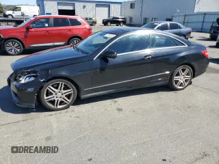 2010 Mercedes-Benz E 550 with VIN WDDKJ7CB2AF011064, listed as a Copart auction lot 61386265 with 78,878 mi miles and Salvage title. Bid and sale history available at DreamBid. Image 1.