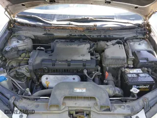 2008 Hyundai Elantra GLS with VIN KMHDU46D98U456151, listed as a IAAI auction lot 41862740 with 190,545 mi miles. Bid and sale history available at carsss.com. Image 10.