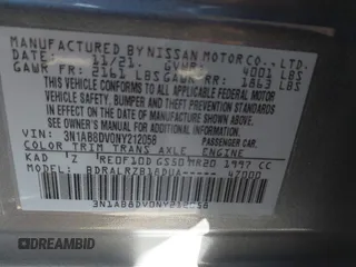 2022 Nissan Sentra SR with VIN 3N1AB8DV0NY212058, listed as a IAAI auction lot 41975535 with 31,090 mi miles. Bid and sale history available at carsss.com. Image 9.
